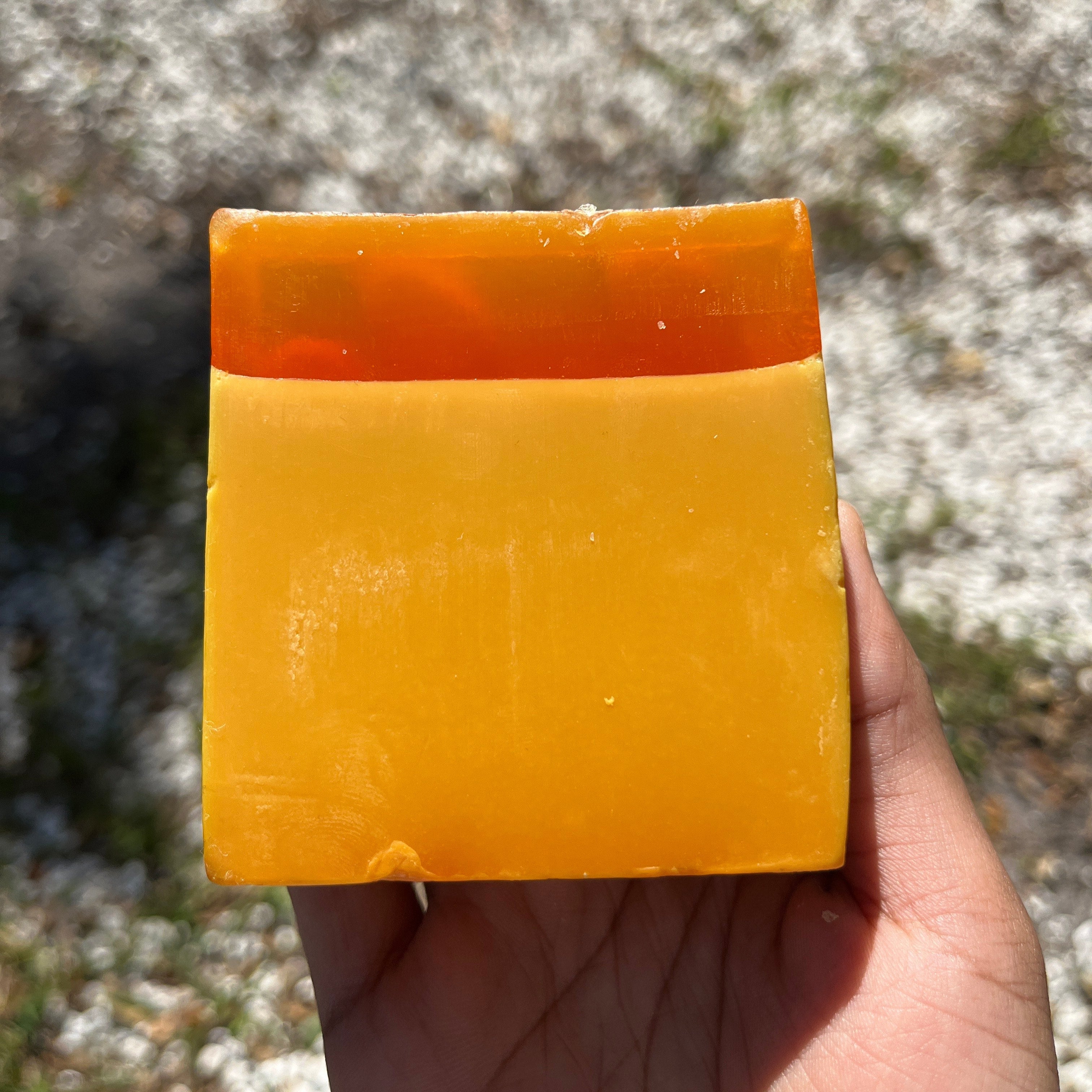 Glow Bar – Kojic Acid & Turmeric Brightening Soap ™
