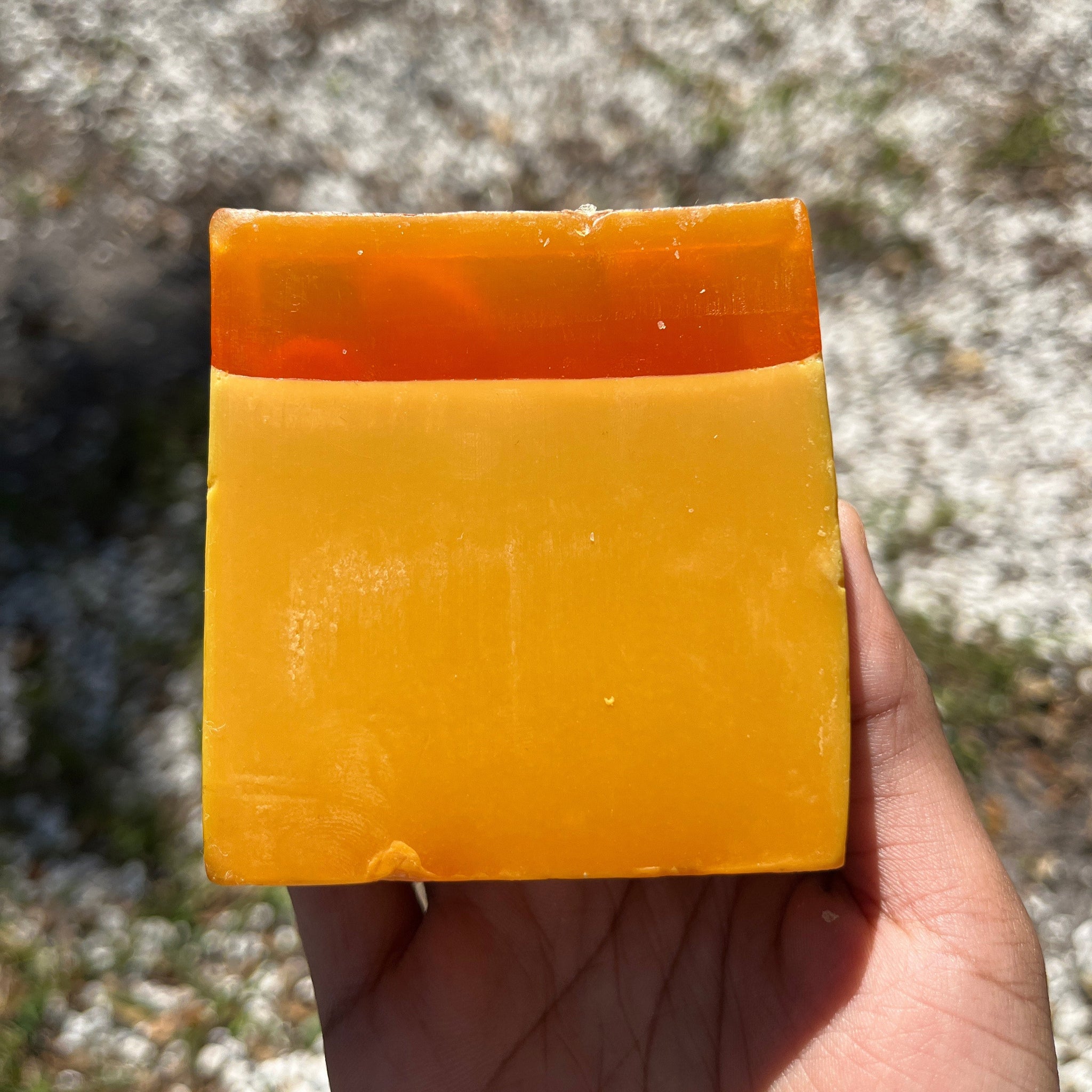 Glow Bar – Kojic Acid & Turmeric Brightening Soap ™